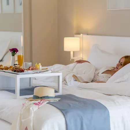 Acroterra Rosa Hotel&spa 5*