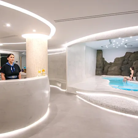 Acroterra Rosa Hotel&spa Akrotírion